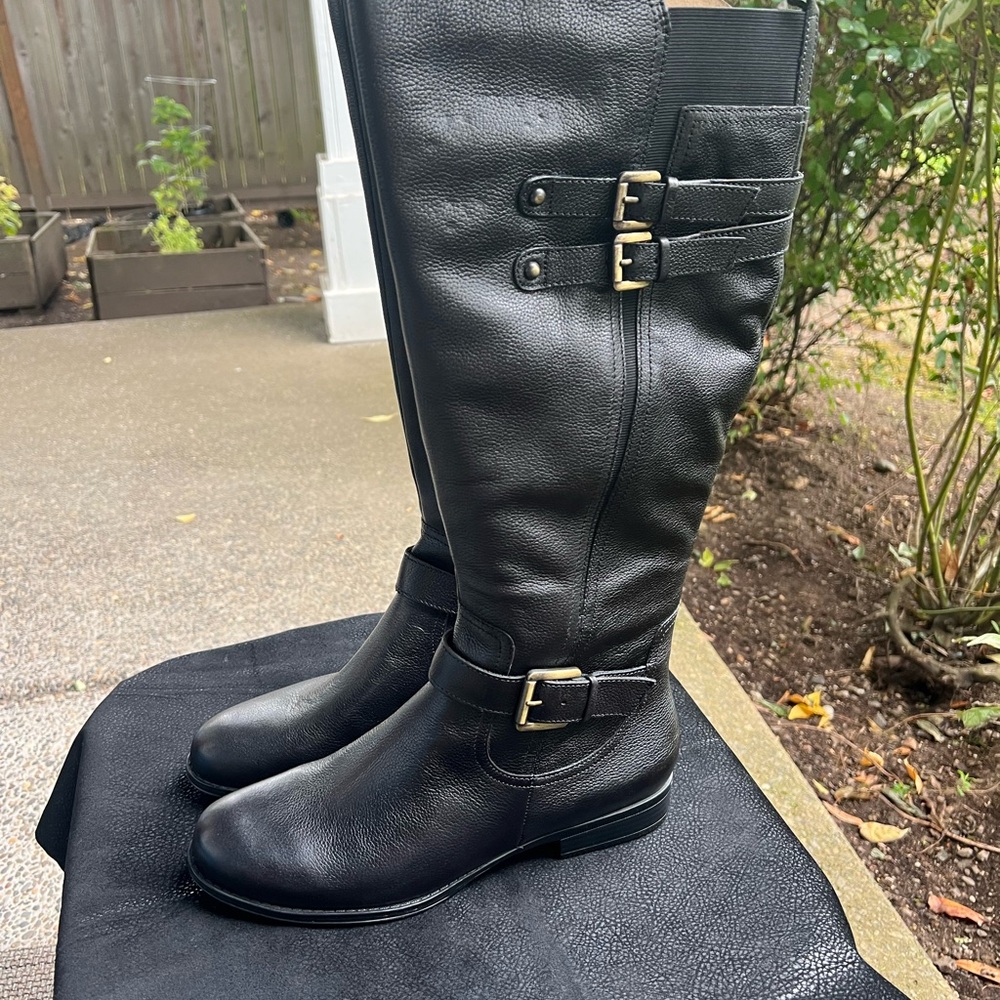 Sleek Black Over the Knee Boots with Buckle Accents